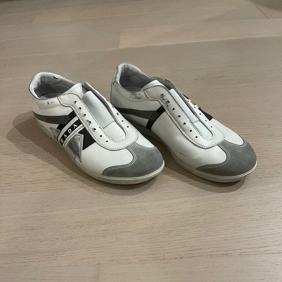 2005 Prada slip on sneaker - Picture 2 of 7